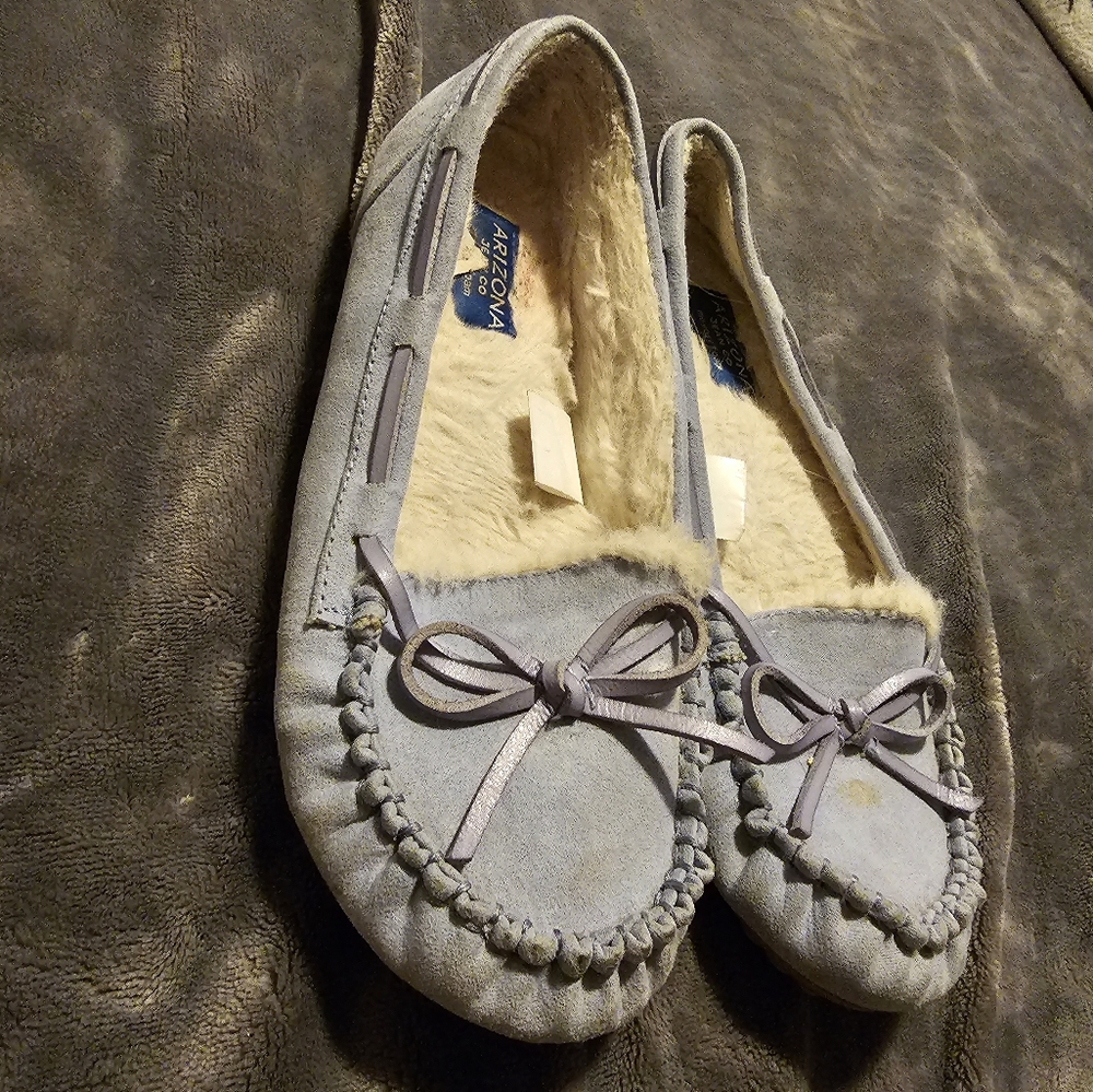 Arizona grey fur moccasins